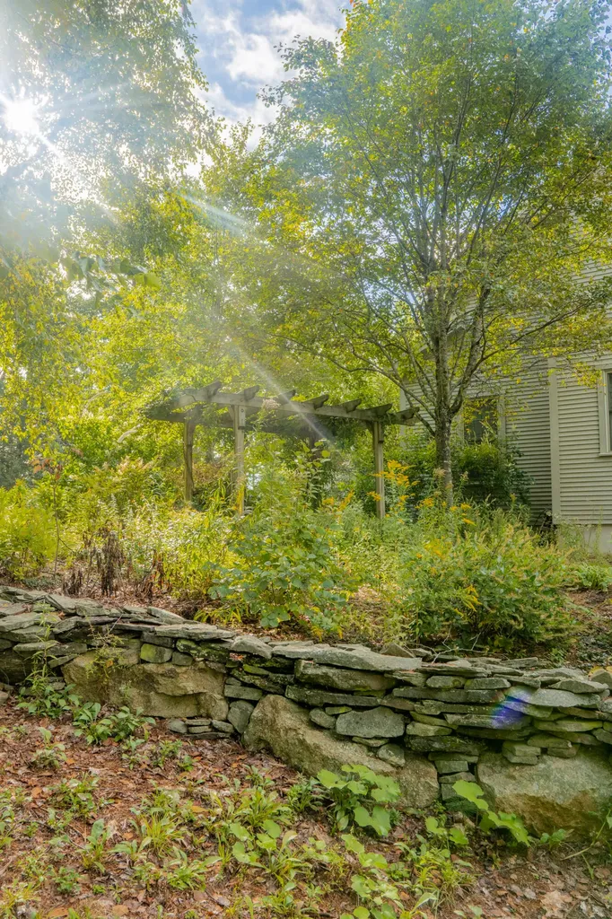 77 Goose Cove Lane Woolwich ME 04579