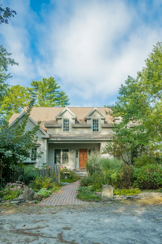 77 Goose Cove Lane Woolwich ME 04579