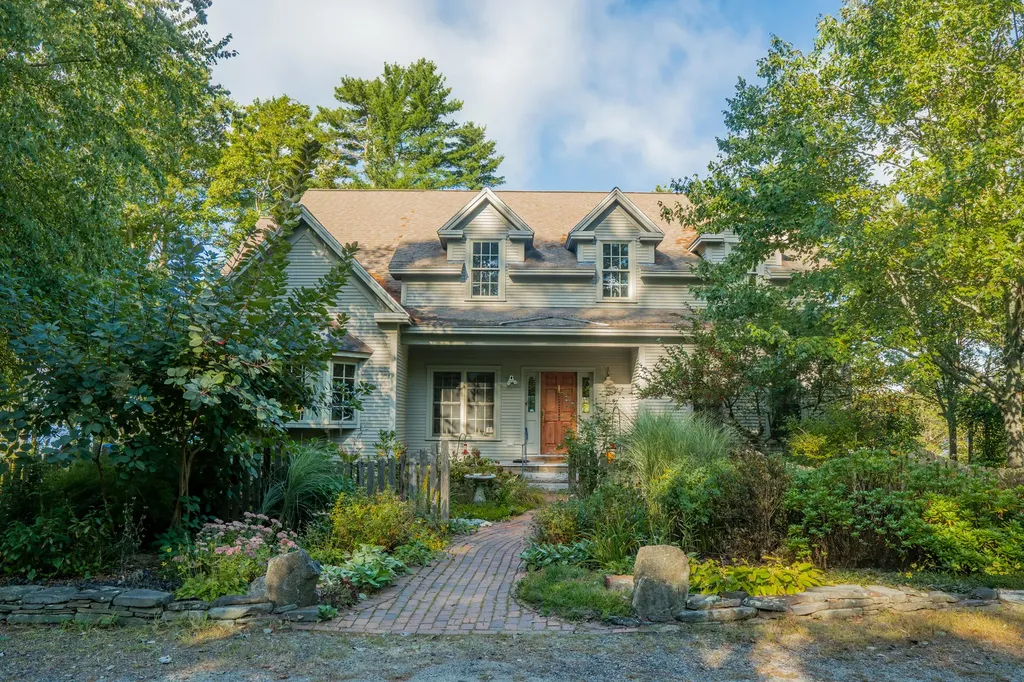 77 Goose Cove Lane Woolwich ME 04579