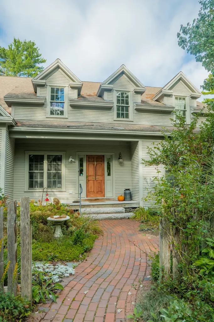 77 Goose Cove Lane Woolwich ME 04579