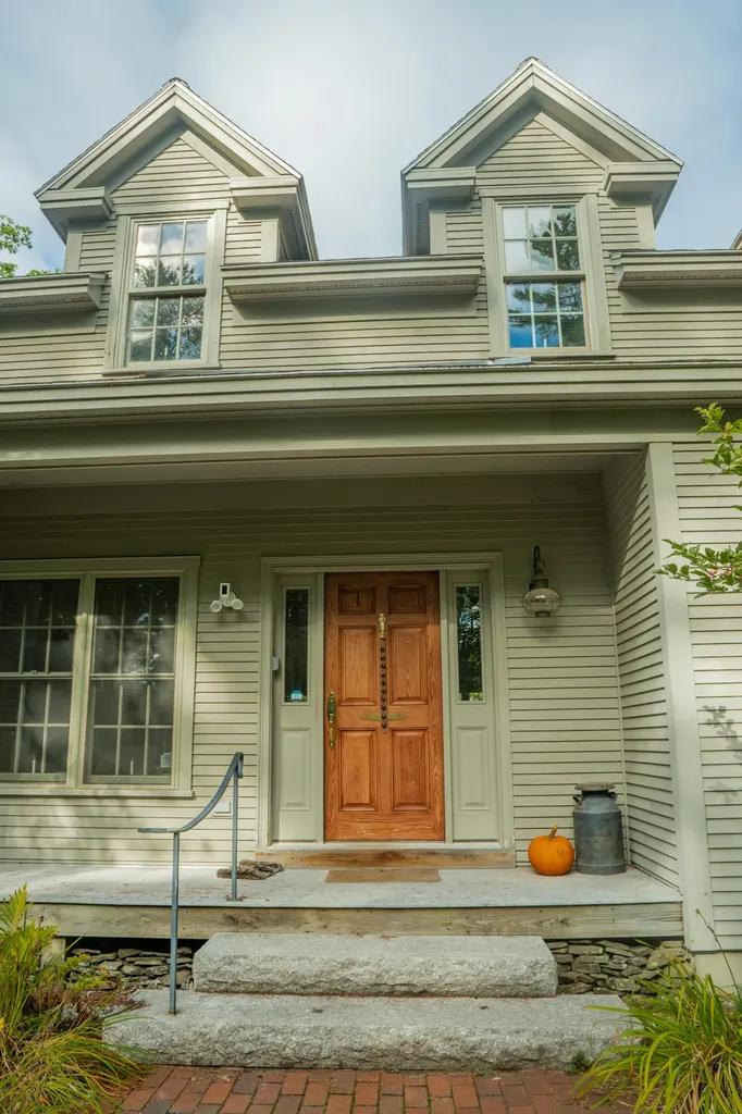 77 Goose Cove Lane Woolwich ME 04579