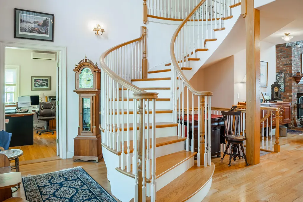 77 Goose Cove Lane Woolwich ME 04579