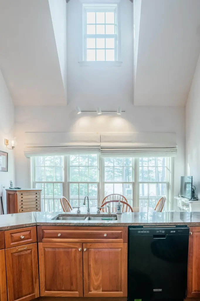 77 Goose Cove Lane Woolwich ME 04579