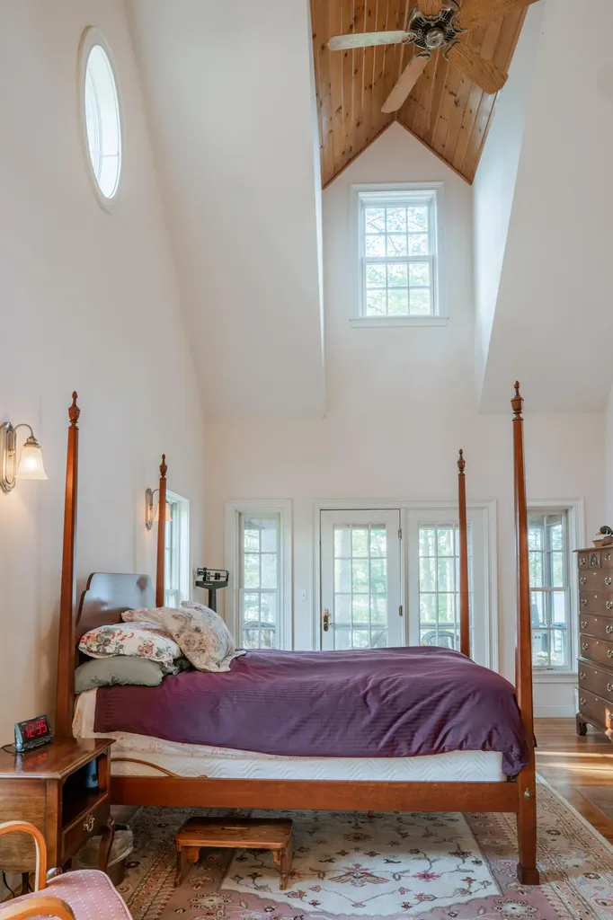 77 Goose Cove Lane Woolwich ME 04579