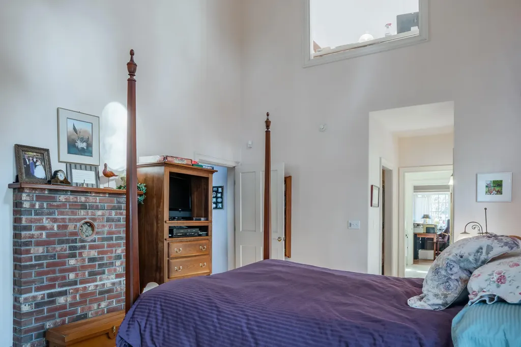77 Goose Cove Lane Woolwich ME 04579