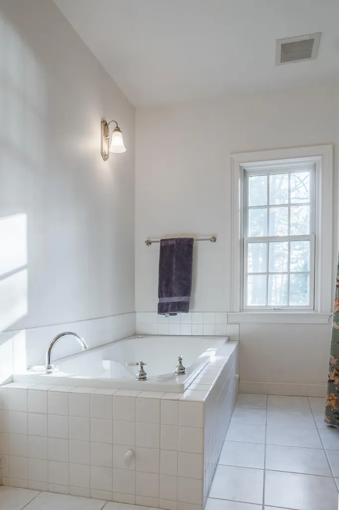 77 Goose Cove Lane Woolwich ME 04579