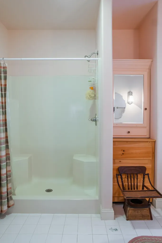77 Goose Cove Lane Woolwich ME 04579