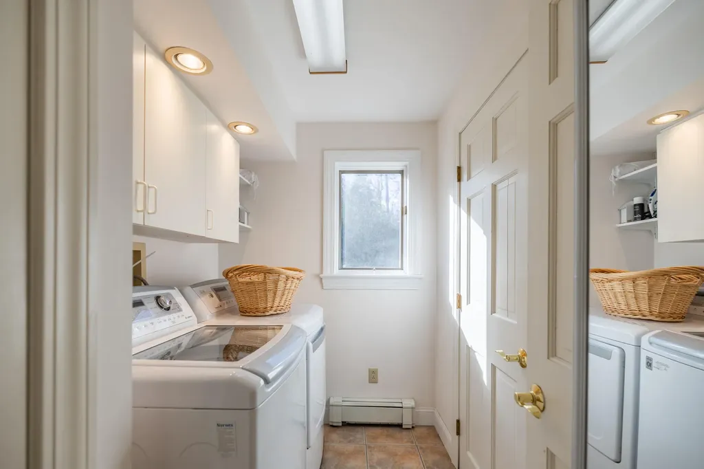 24 Stone Ridge Lane Bowdoin ME 04287