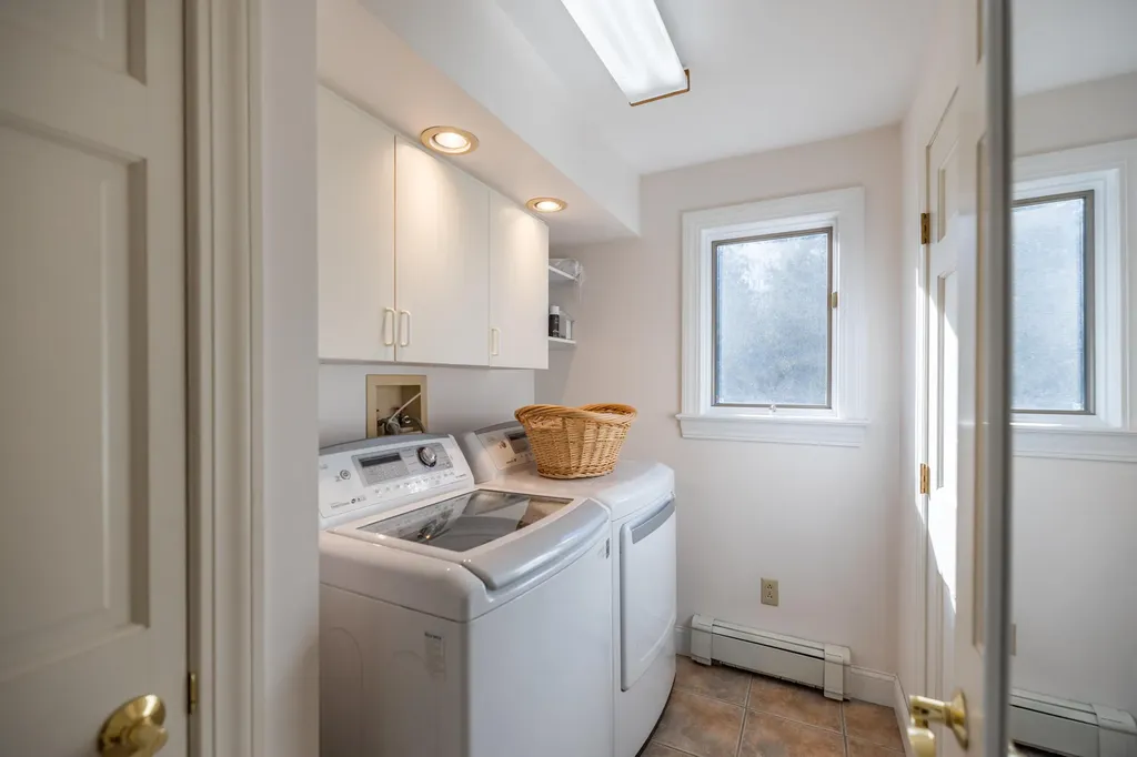 24 Stone Ridge Lane Bowdoin ME 04287