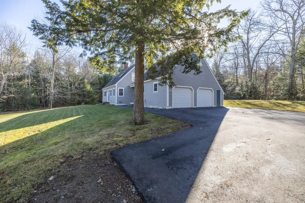 24 Stone Ridge Lane Bowdoin ME 04287