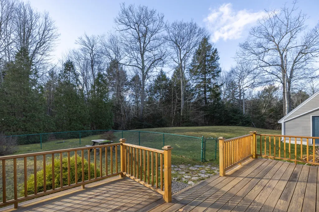 24 Stone Ridge Lane Bowdoin ME 04287
