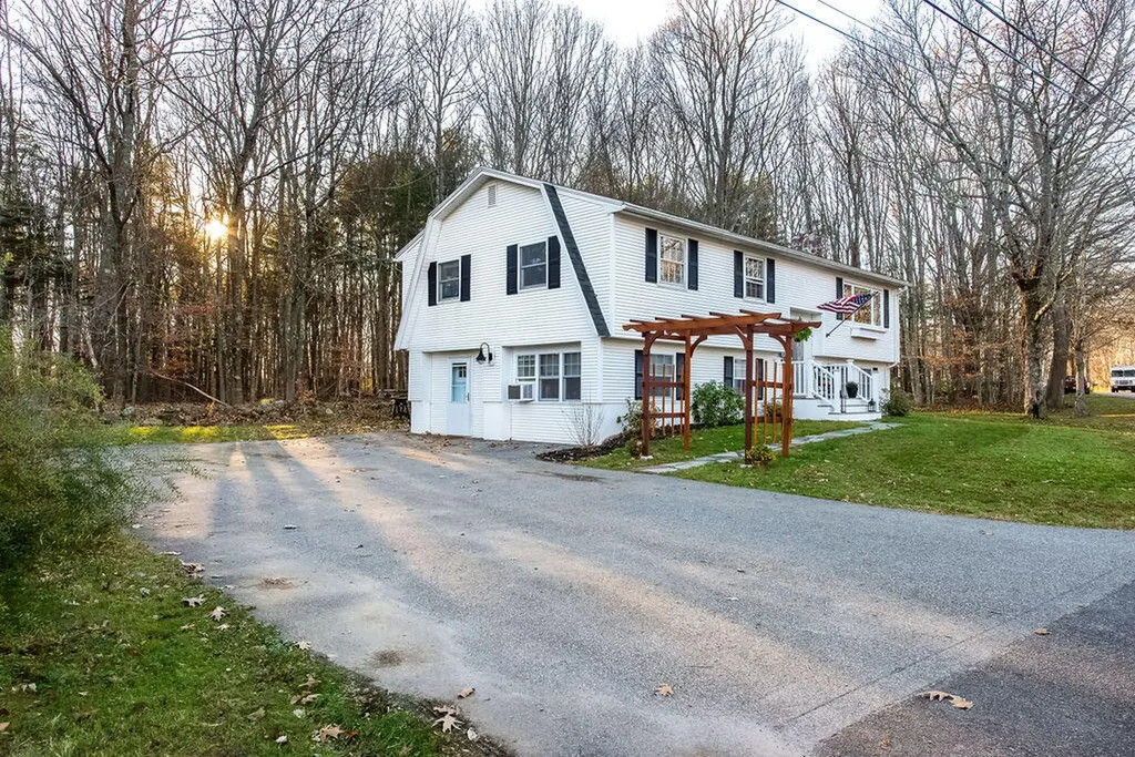 7 Remicks Lane Kittery ME 03904
