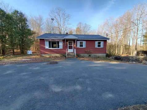 612 Route 133 Winthrop ME 04364