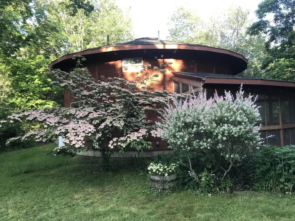 313 Wallston Road Saint George ME 04860