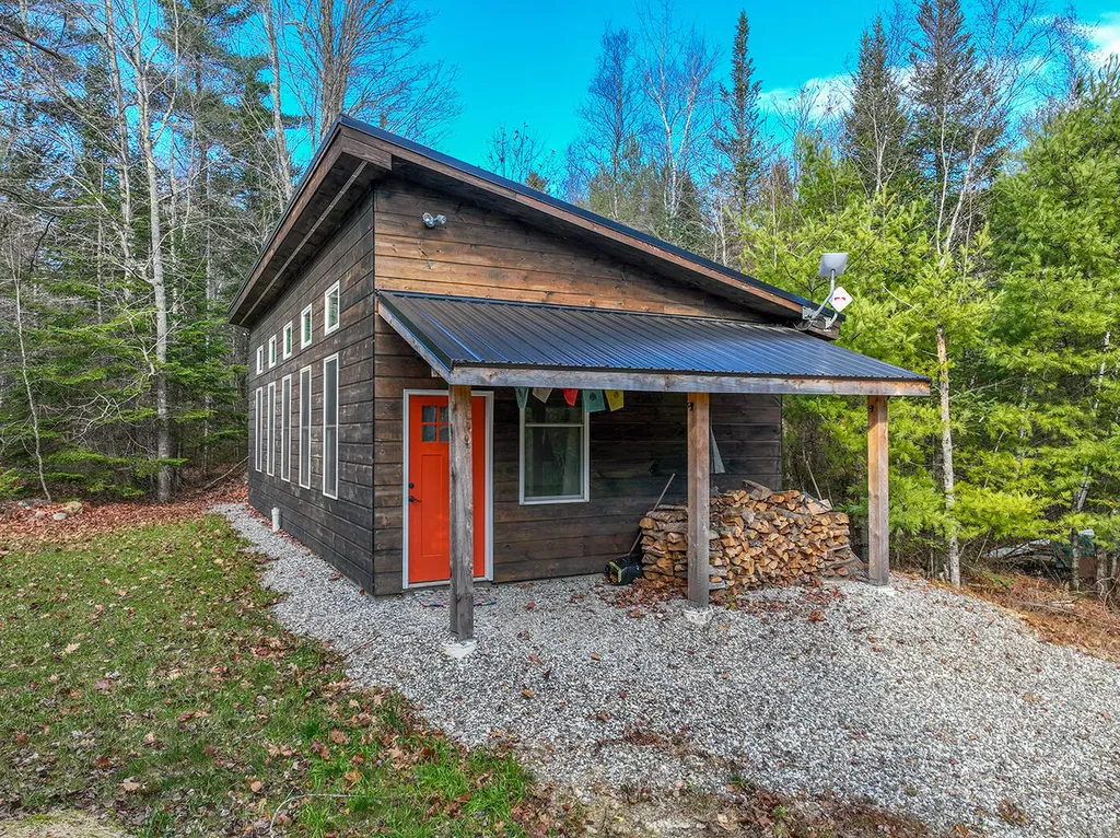 177 Serenity Lane Union ME 04862