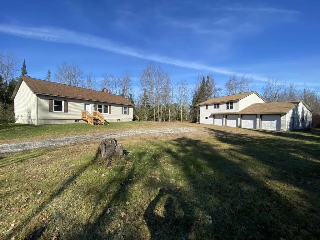 30 Jenney Lane Belgrade ME 04917