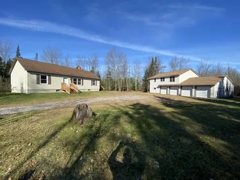 30 Jenney Lane Belgrade ME 04917