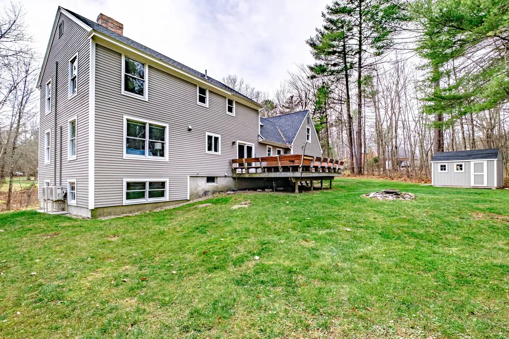 39 Shady Run Lane Cumberland ME 04021
