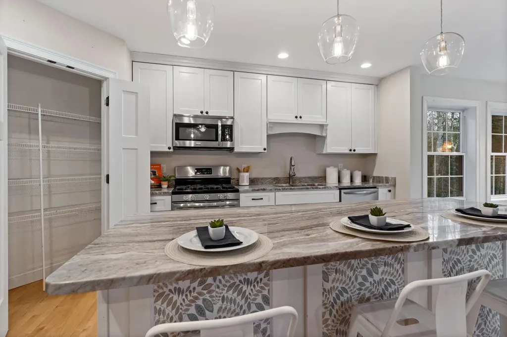 238 Holmes Road Scarborough ME 04074