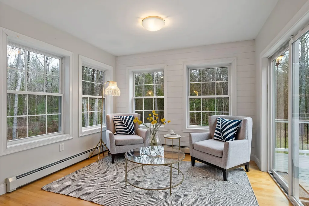 238 Holmes Road Scarborough ME 04074