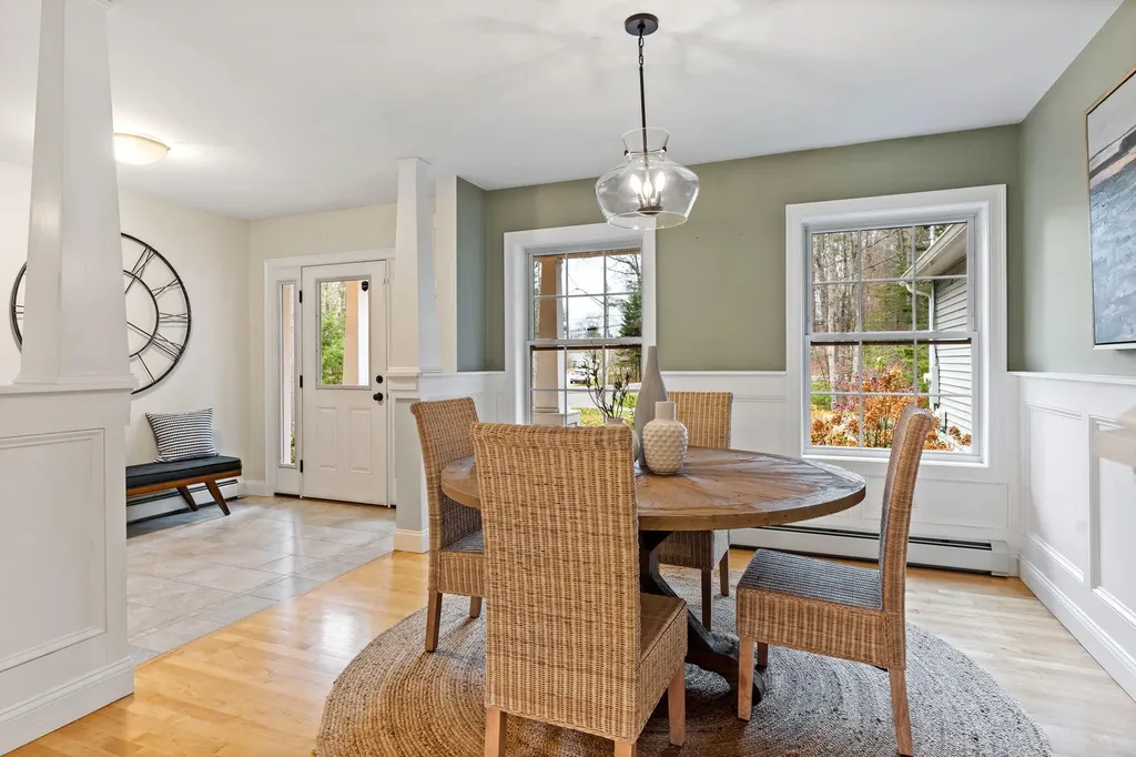 238 Holmes Road Scarborough ME 04074