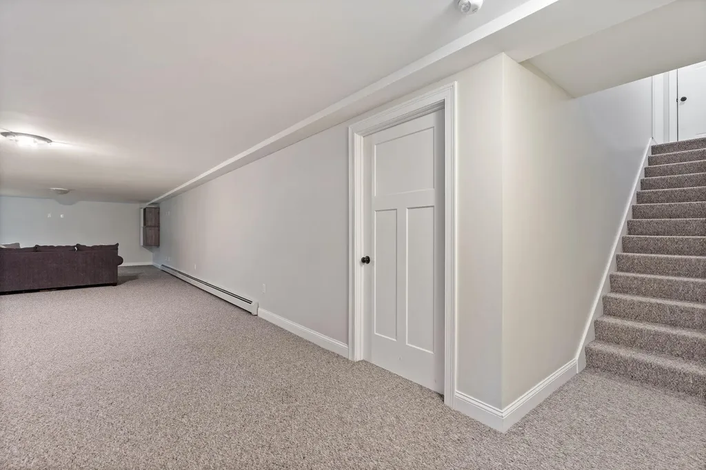 238 Holmes Road Scarborough ME 04074