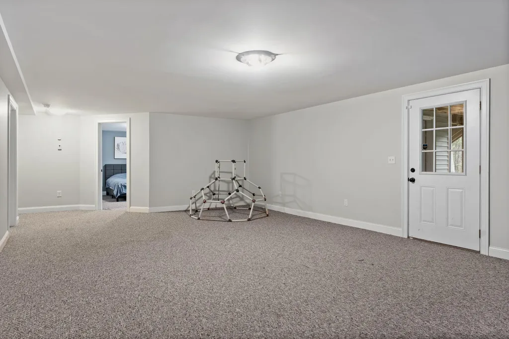 238 Holmes Road Scarborough ME 04074