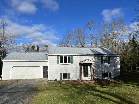 125 Phillips Road Glenburn ME 04401