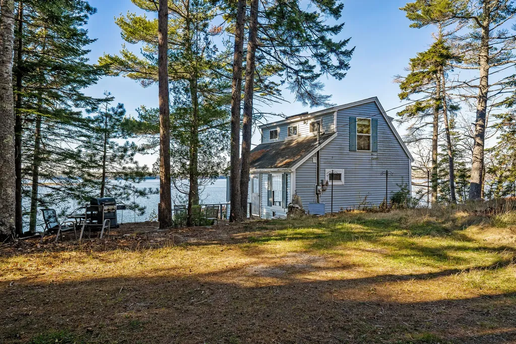 38 Samuels Landing Road Phippsburg ME 04562