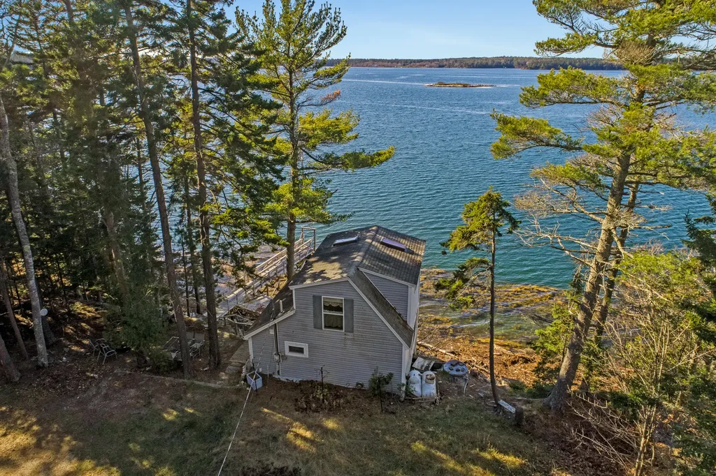 38 Samuels Landing Road Phippsburg ME 04562