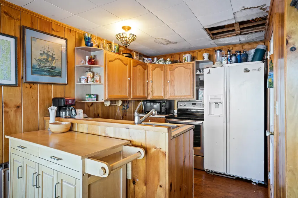 38 Samuels Landing Road Phippsburg ME 04562