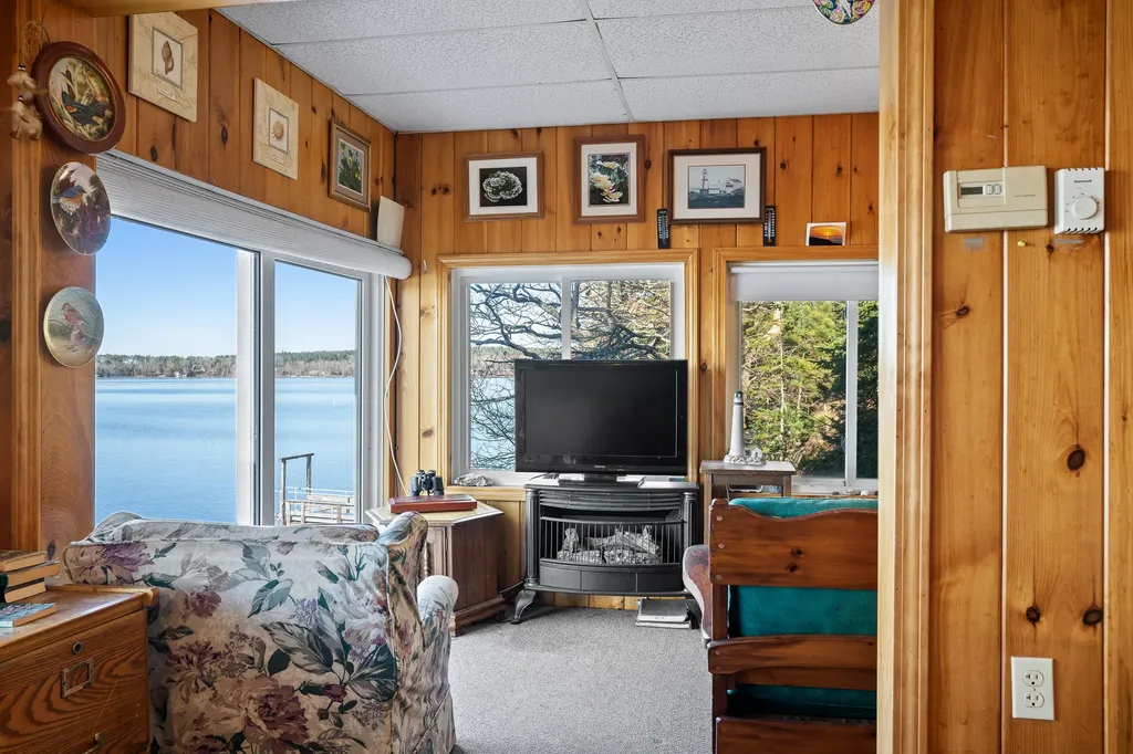 38 Samuels Landing Road Phippsburg ME 04562