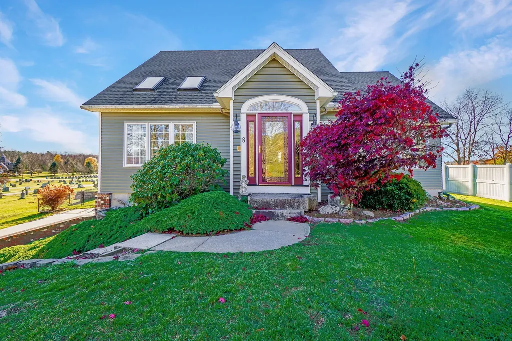 8 Jacqueline Drive Biddeford ME 04005
