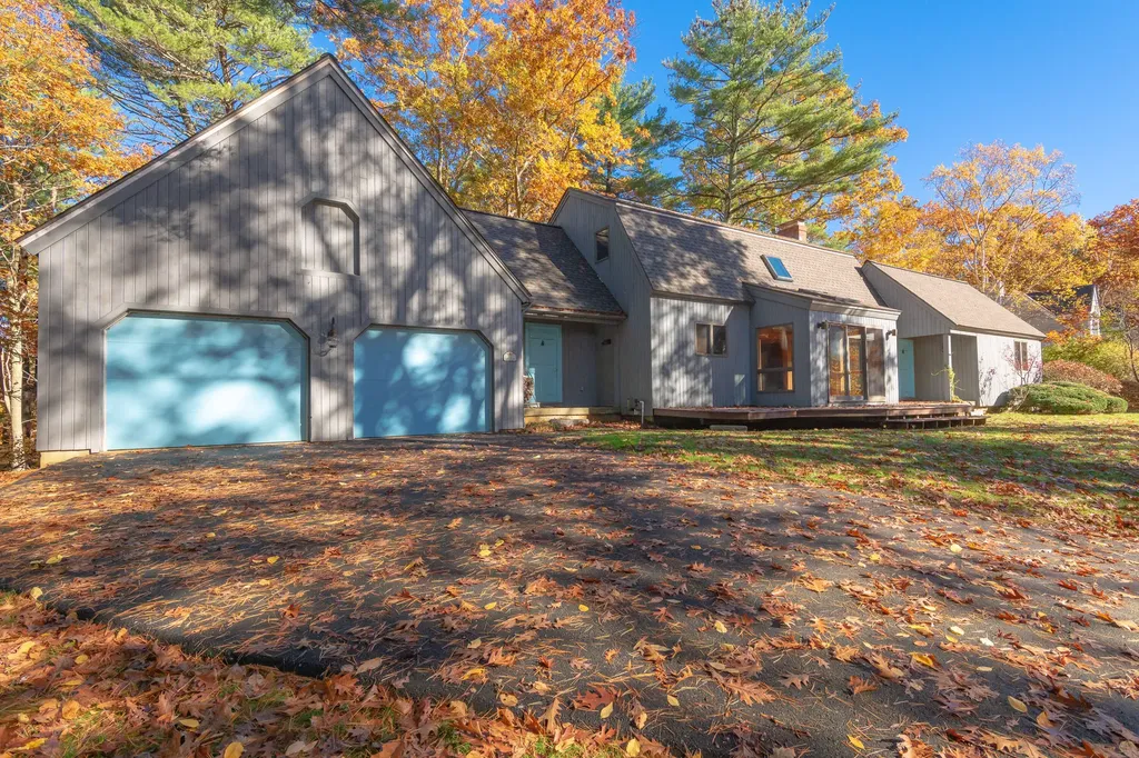 16 Captains Way Kittery ME 03905