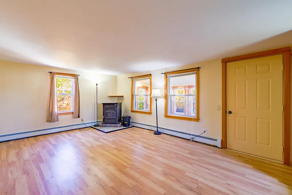 78 Oakland Street Waterville ME 04901
