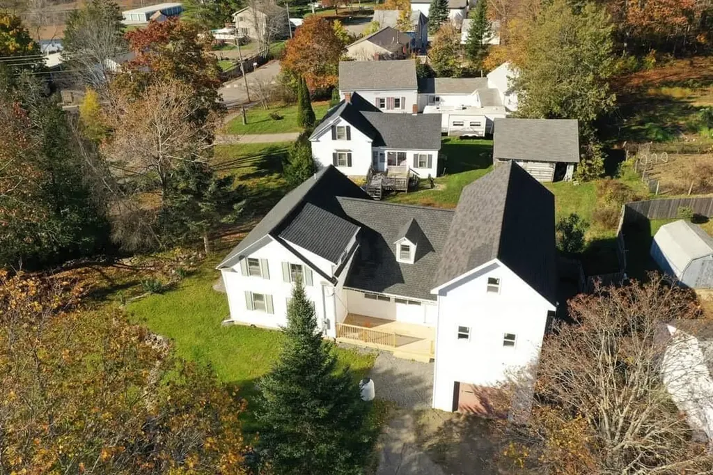 1074 School Street Veazie ME 04401