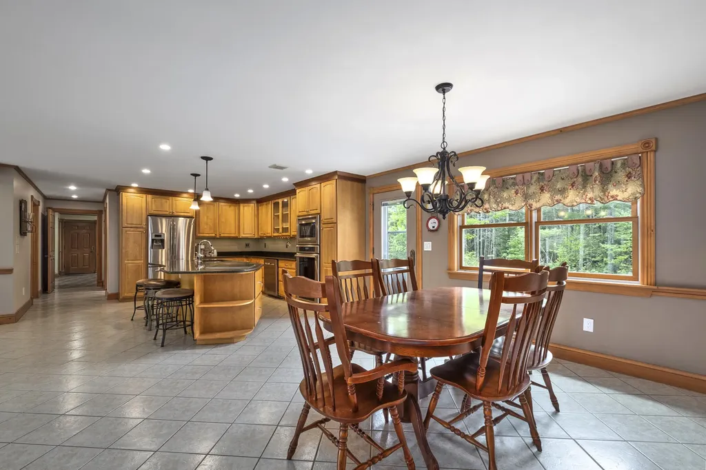 298 Beechwood Street Thomaston ME 04861