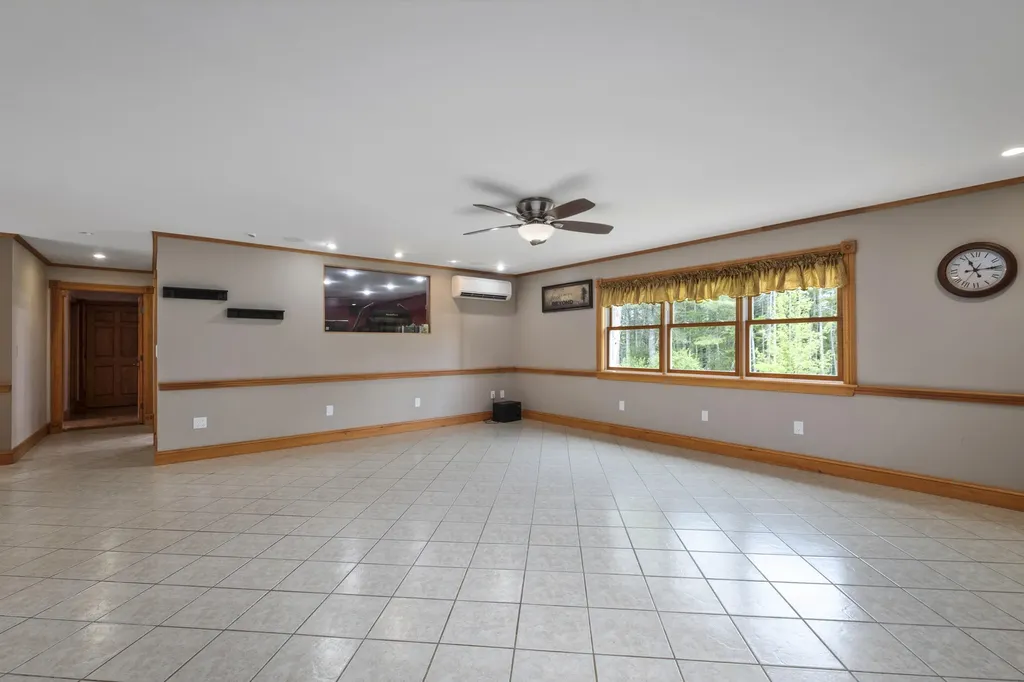 298 Beechwood Street Thomaston ME 04861