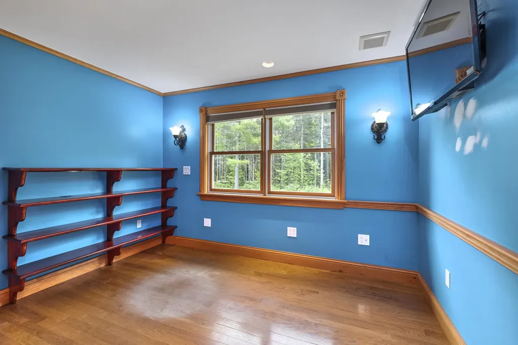 298 Beechwood Street Thomaston ME 04861