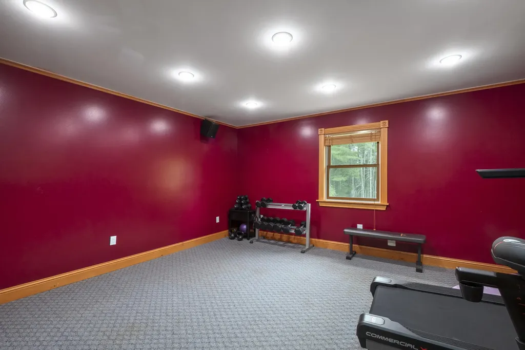 298 Beechwood Street Thomaston ME 04861