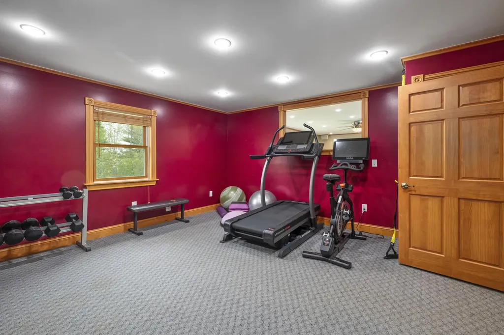 298 Beechwood Street Thomaston ME 04861