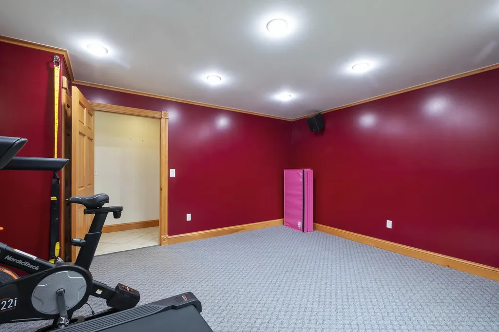 298 Beechwood Street Thomaston ME 04861