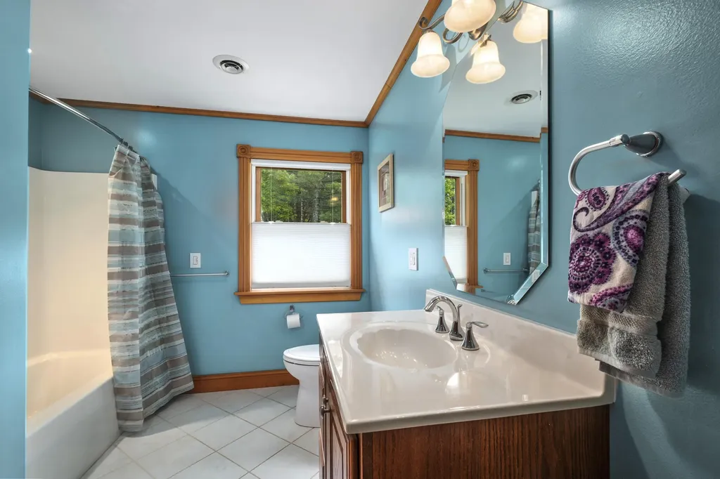 298 Beechwood Street Thomaston ME 04861