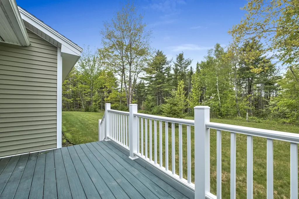 298 Beechwood Street Thomaston ME 04861