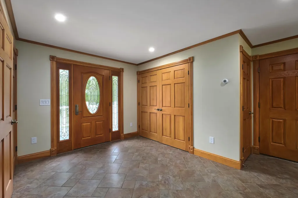 298 Beechwood Street Thomaston ME 04861