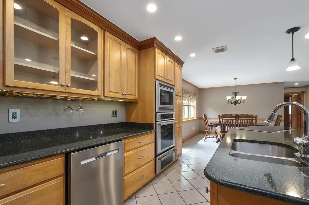 298 Beechwood Street Thomaston ME 04861