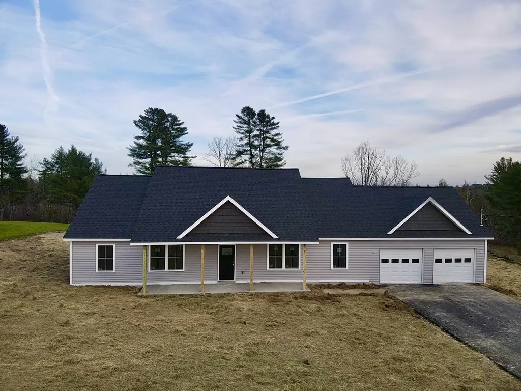 39 Knoll Crest Drive Bangor ME 04401