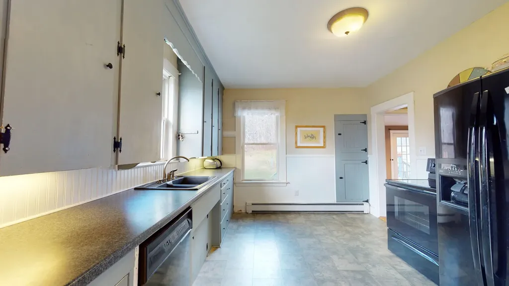 241 Lake Street Auburn ME 04210