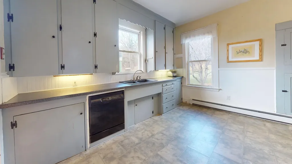 241 Lake Street Auburn ME 04210