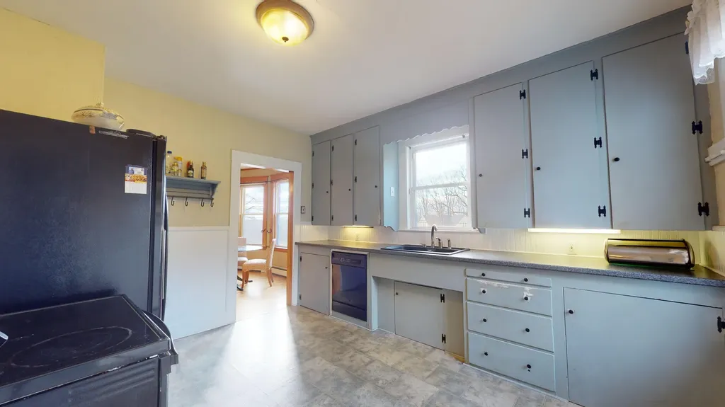 241 Lake Street Auburn ME 04210